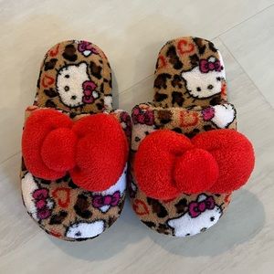 Hello Kitty slippers